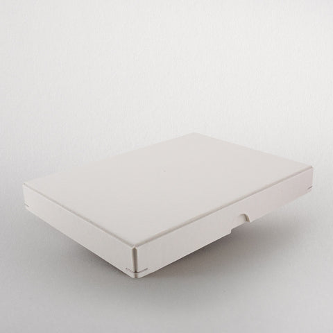 Schachtel | 17,4 x 12,8 x 2 cm Naturweiß | Box mit Deckel,Fotobox,Geschenkverpackung,Natur,Naturpapier,Naturweiß,Postkartenbox,Produktverpackung,Schachtel,Schachtel mit Stülpdeckel