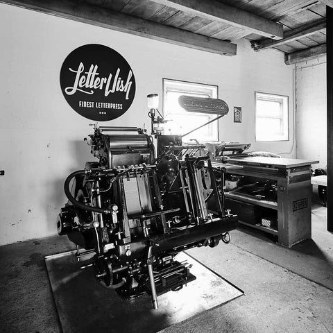 DER START IN DER 35 QM KLEINEN DRUCKSCHEUNE Banner