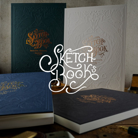 Letterwish Letterpress Sketchbooks in verschiedenen Farben mit offener Fadenheftung und Heißfolienprägung, handgefertigt in der Letterwish Design & Druck Werkstatt Münster.