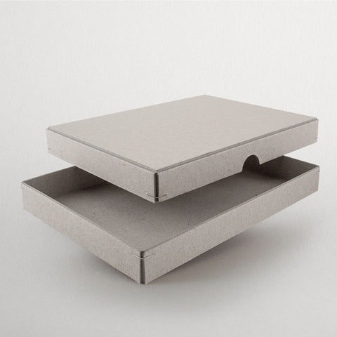 Schachtel | 17,4 x 12,8 x 2 cm Graukarton | Box mit Deckel,DIN A6,Fotobox,Geschenkverpackung,Graukarton,Postkartenbox,Produktverpackung,Schachtel,Schachtel mit Stülpdeckel